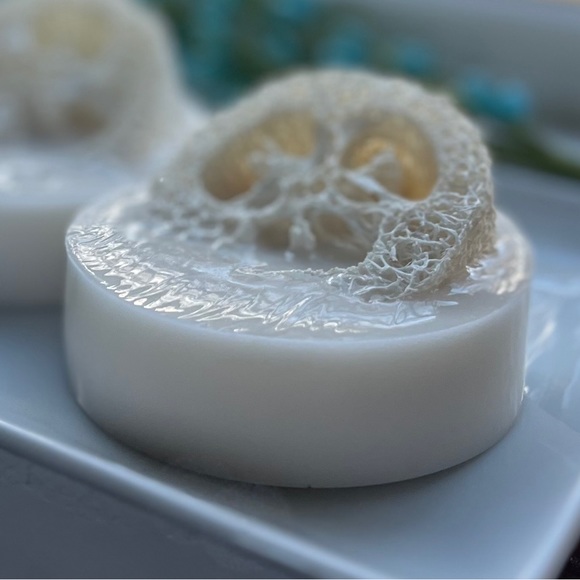 Loofah Soap Bar - Coconut Lime Verbena Handmade - Picture 2 of 2